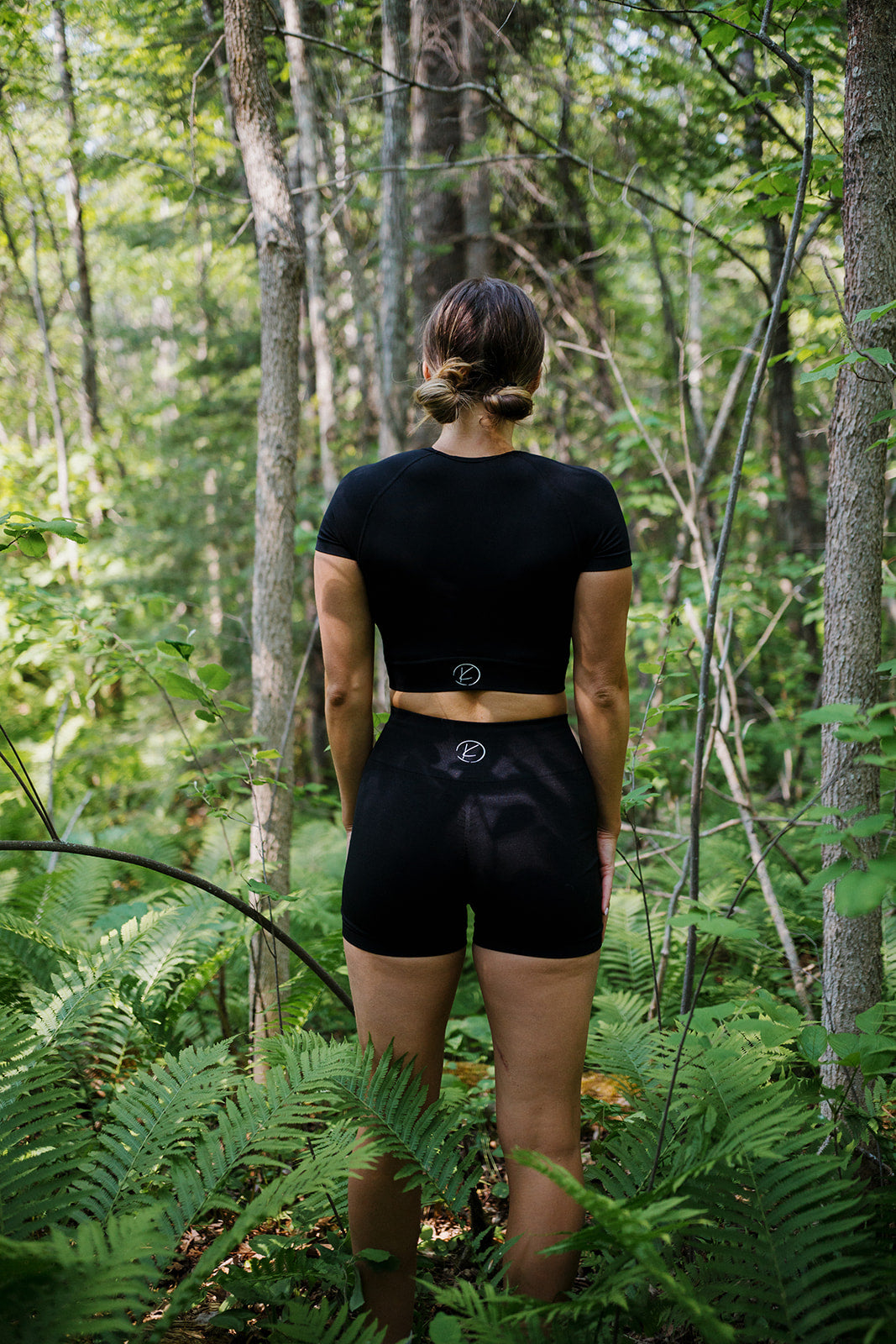 ABYSS form crop t-shirt